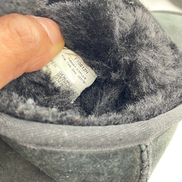 UGG Australia Classic Tall Shearling Suede Boots Size 7 Women - Picture 7 of 9